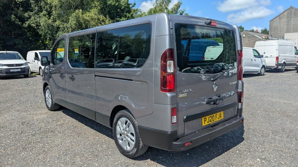Renault Trafic Minibus Lwb Sport Nav Edc Dci 170 Ps 9 S PJ20FJA #6