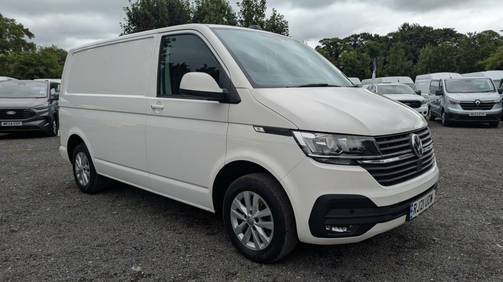 Volkswagen Transporter Highline Swb 2.0 Tdi T30 110 Ps With Air Condition RJ21UOW