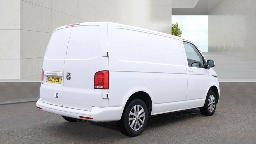 Volkswagen Transporter Highline Swb 2.0 Tdi T30 110 Ps With Air Condition  #4