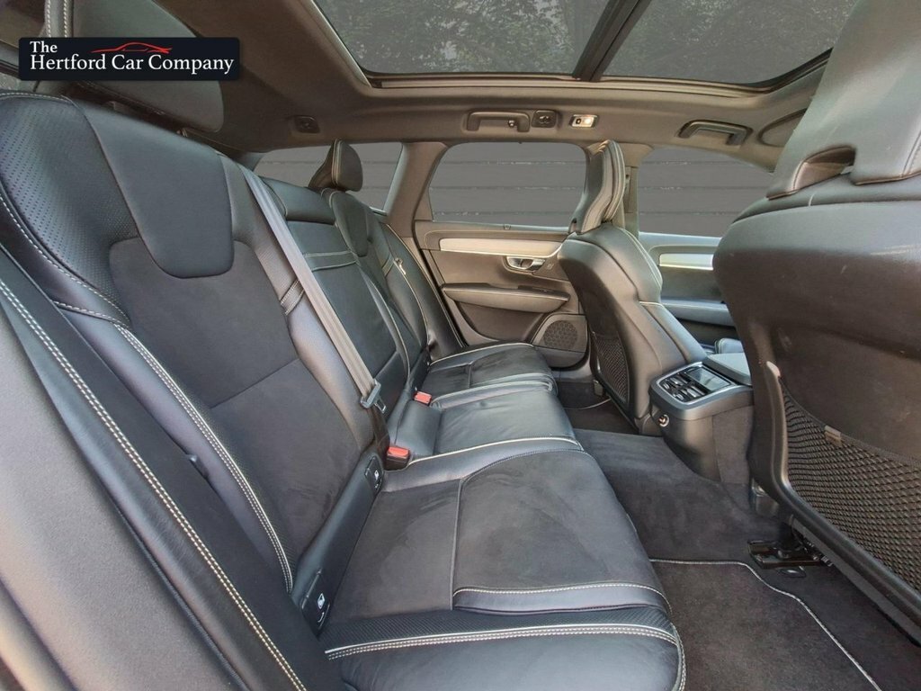 Volvo V90 Volvo Estate 2.0 T4 Momentum Plus Geartronic Blue #10