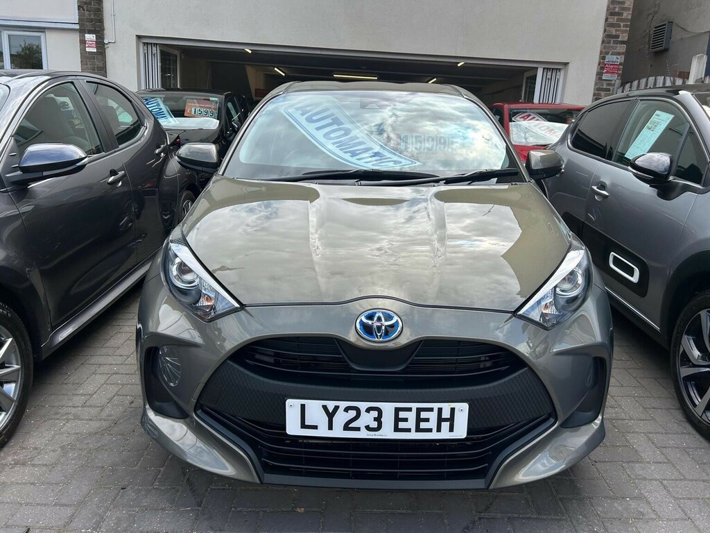 Toyota Yaris Hatchback 1.5 Vvt-h Icon E-cvt Euro 6 Ss 2 LY23EEH Brown #5