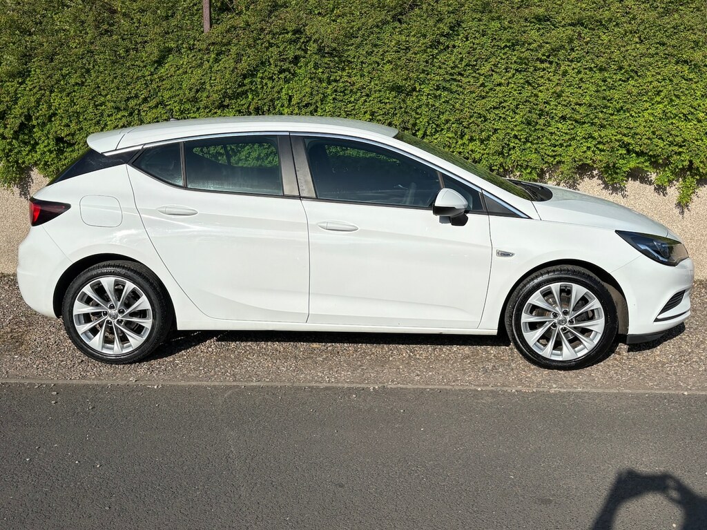 Vauxhall Astra 1.0T 12V Ecoflex Design White #2