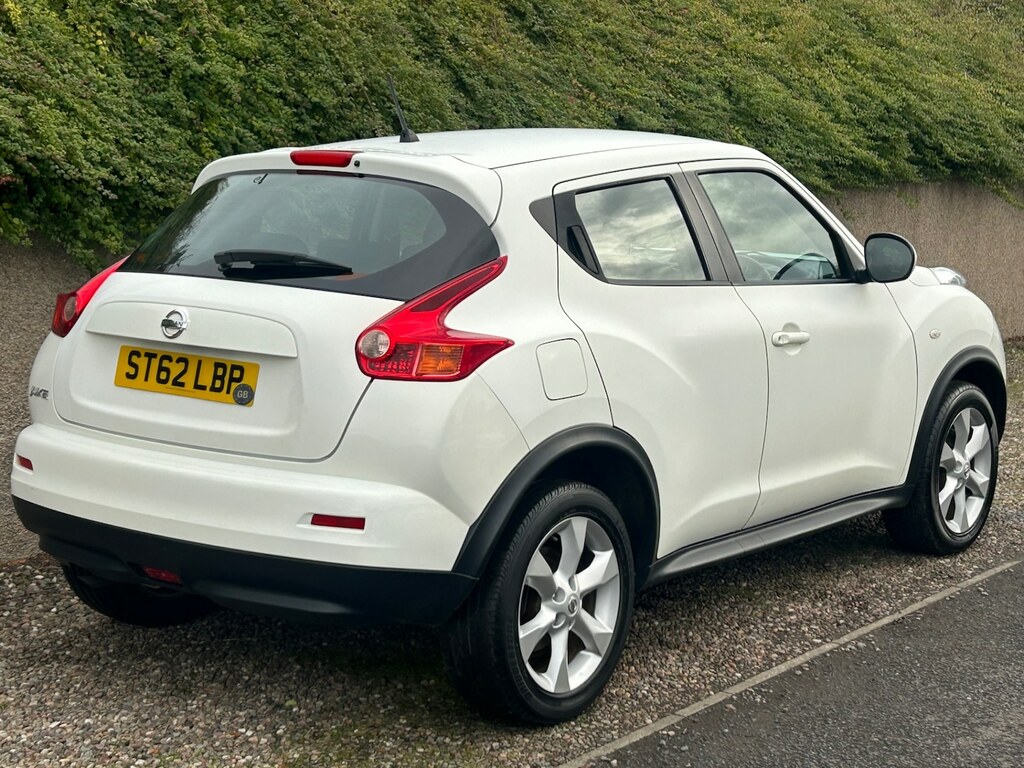 Nissan Juke Hatchback White #10