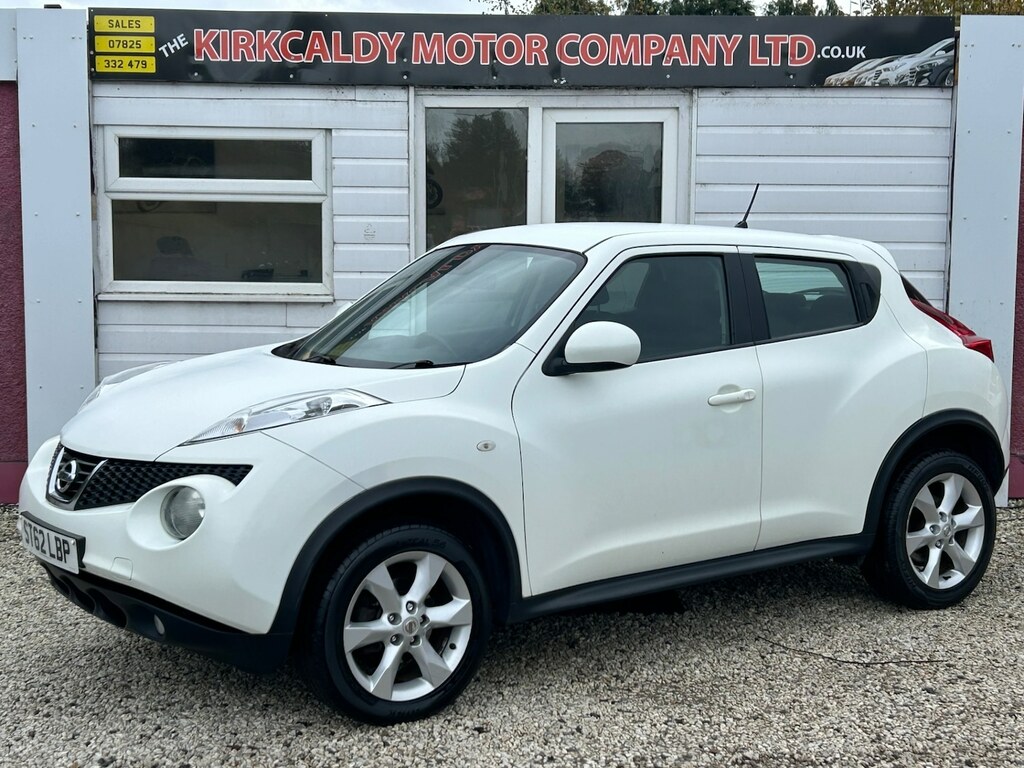Nissan Juke Hatchback White #1