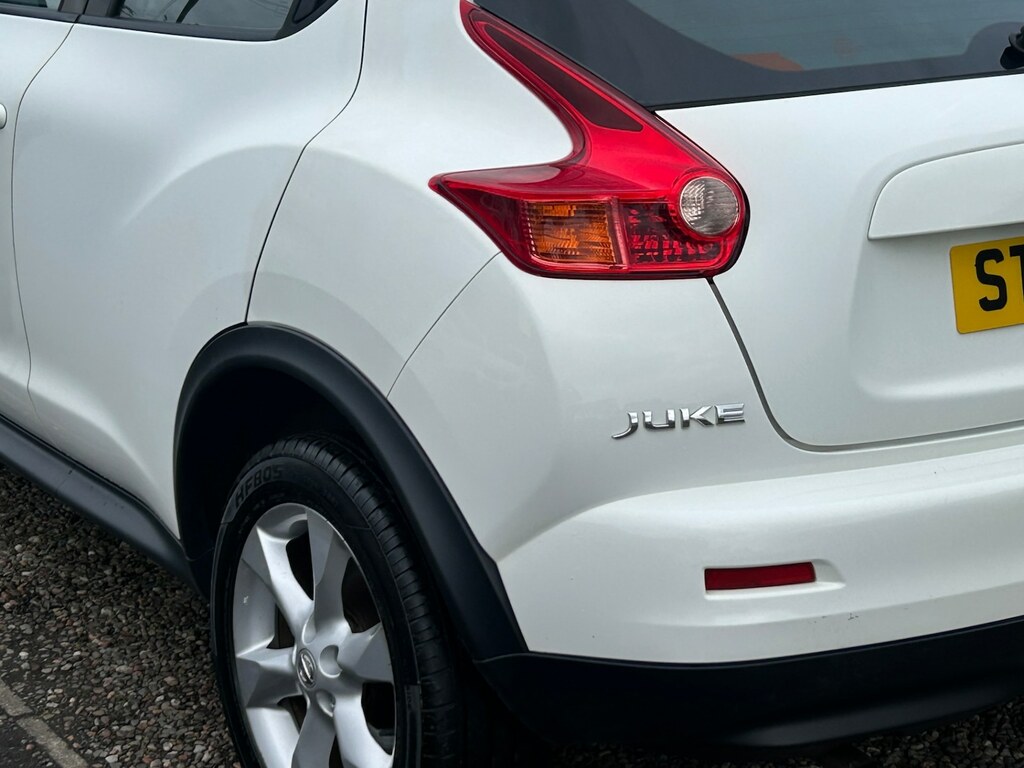 Nissan Juke Hatchback White #8