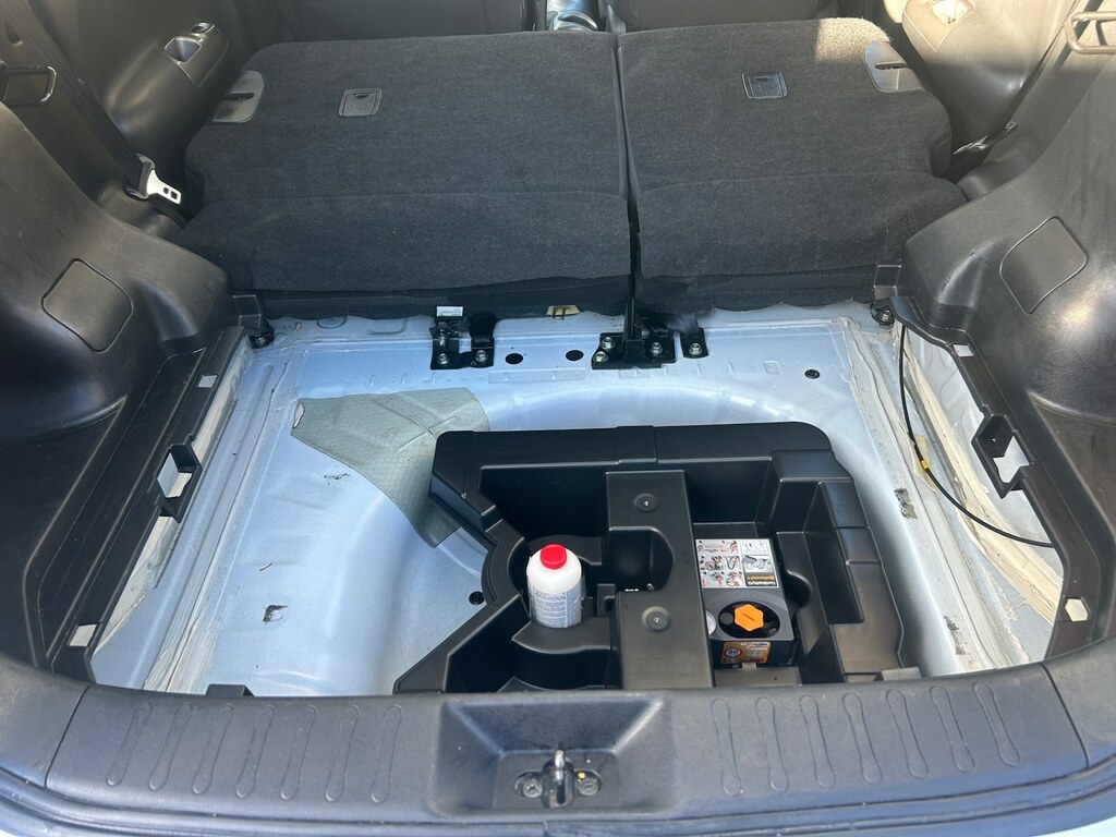 Nissan Juke Hatchback White #25