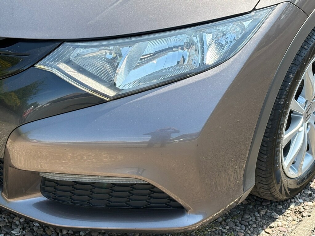 Honda Civic 1.8 I-vtec Es Hatchback Red #11