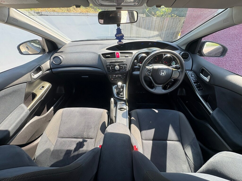 Honda Civic 1.8 I-vtec Es Hatchback Red #18