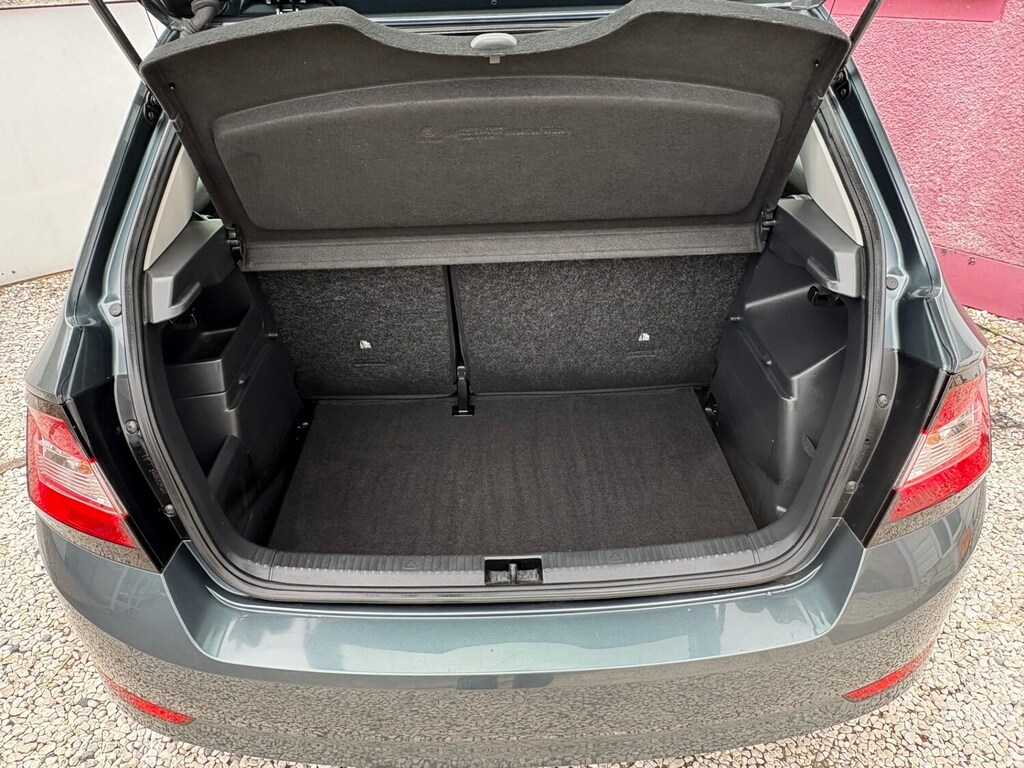 Skoda Fabia 1.0 Mpi 75Ps Se Ss 5-Dr Hatchback Grey #26