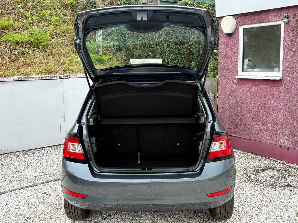 Skoda Fabia 1.0 Mpi 75Ps Se Ss 5-Dr Hatchback Grey #25