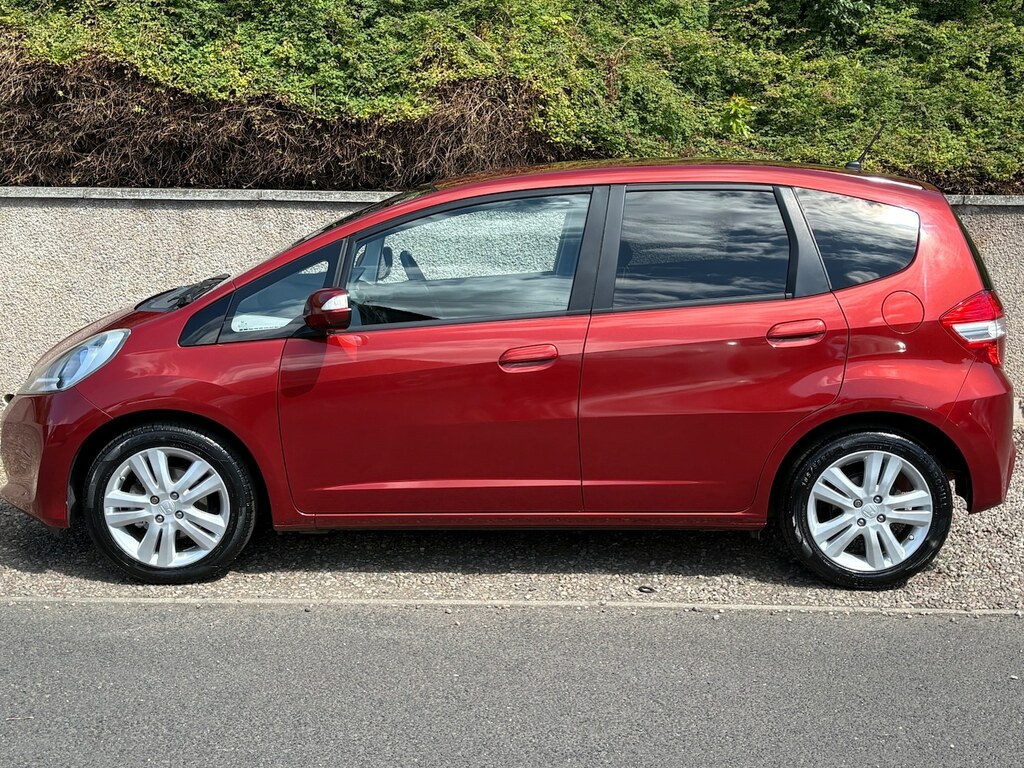 Honda Jazz 1.4 I-vtec Es Plus Red #3