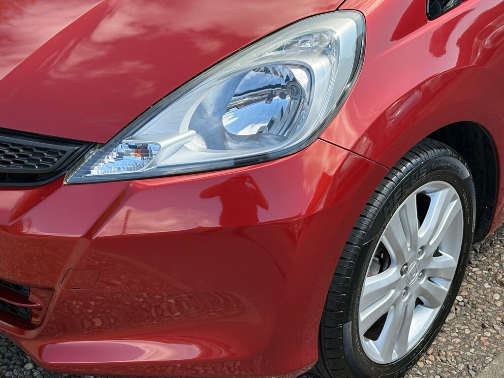 Honda Jazz Es I-vtec Cvt White #7