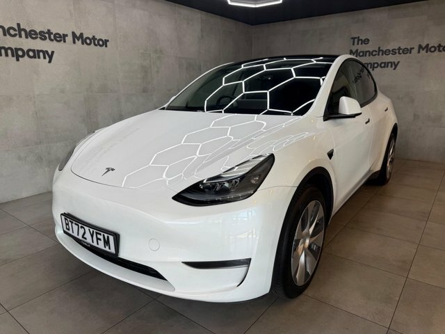 Tesla Model Y 2022 Dual Motor Long Range 4Wde White