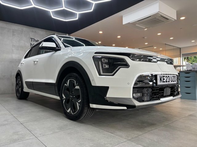 Kia e-Niro 2023 64.8Kwh 4 KE23UZO White #3