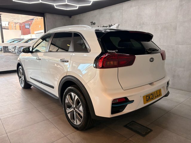 Kia e-Niro 2021 64Kwh 3 GK21LLJ White #3