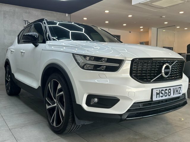 Volvo XC40 2019 2.0 T5 R-design Pro Awd Euro 6 Ss HS68VHZ White #2