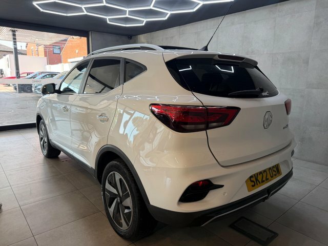MG ZS 2022 51.1Kwh Trophy SK22OSW White #3