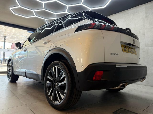 Peugeot 2008 2022 1.2 Puretech Gt Premium Eat Euro 6 Ss AF22BZC White #5