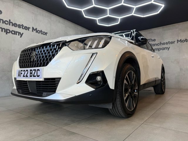 Peugeot 2008 2022 1.2 Puretech Gt Premium Eat Euro 6 Ss AF22BZC White #4