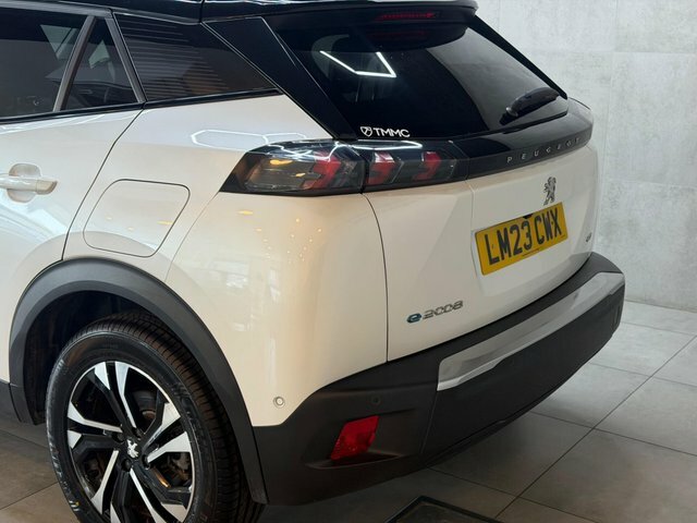 Peugeot e-2008 50Kwh Gt Suv 7Kw Charger 136 Orange #12
