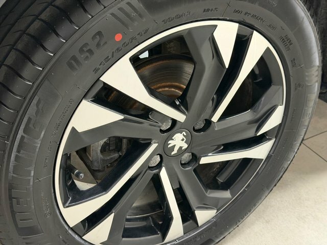 Peugeot e-2008 50Kwh Gt Suv 7Kw Charger 136 Orange #35
