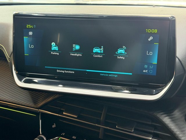Peugeot e-2008 50Kwh Gt Suv 7Kw Charger 136 Orange #43