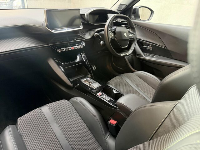Peugeot e-2008 50Kwh Gt Suv 7Kw Charger 136 Orange #18