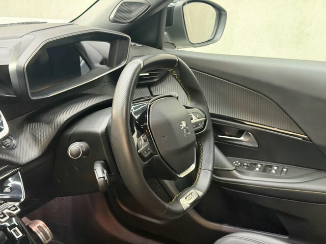 Peugeot e-2008 50Kwh Gt Suv 7Kw Charger 136 Orange #22