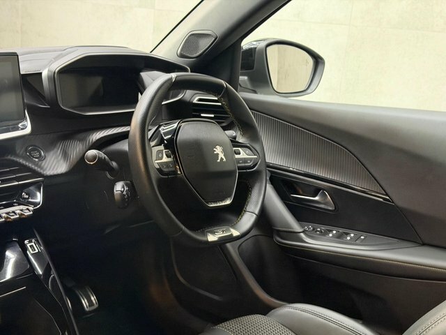 Peugeot e-2008 50Kwh Gt Suv 7Kw Charger 136 Orange #17