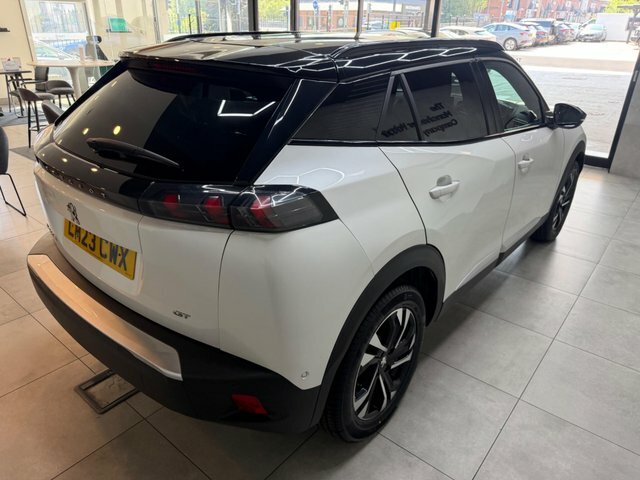 Peugeot e-2008 50Kwh Gt Suv 7Kw Charger 136 Orange #7