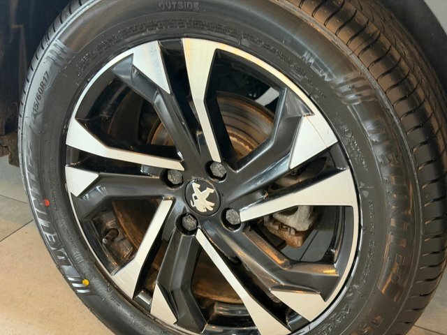 Peugeot e-2008 50Kwh Gt Suv 7Kw Charger 136 Orange #36