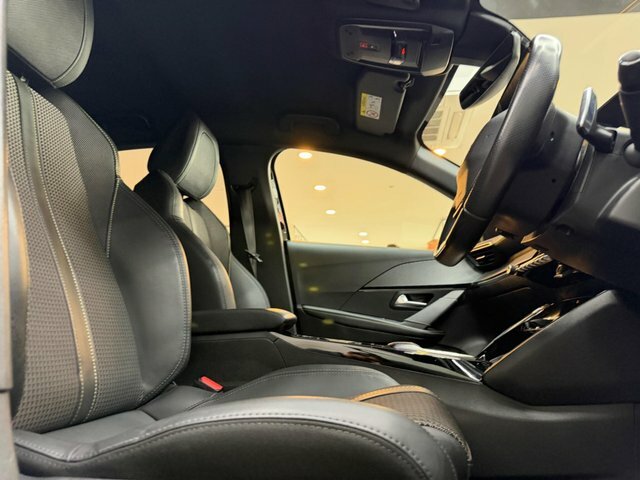 Peugeot 208 1.2 Puretech 100 Allure Premium Yellow #19