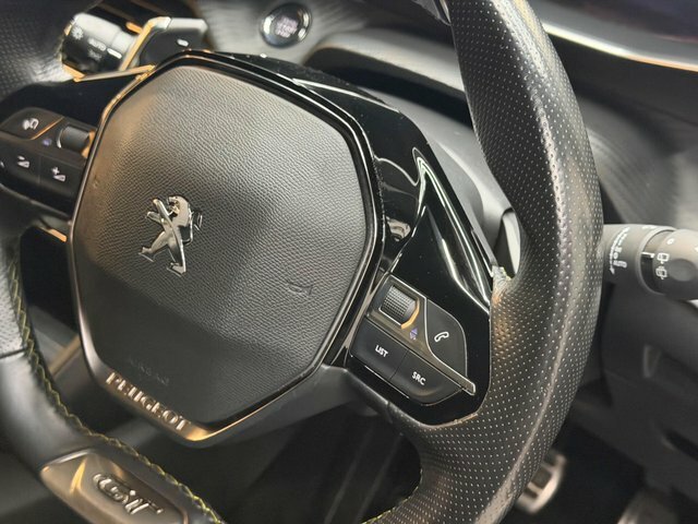 Peugeot 208 1.2 Puretech 100 Allure Premium Yellow #35