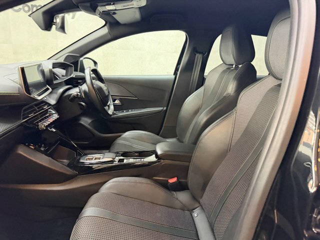 Peugeot 208 1.2 Puretech 100 Allure Premium Yellow #37