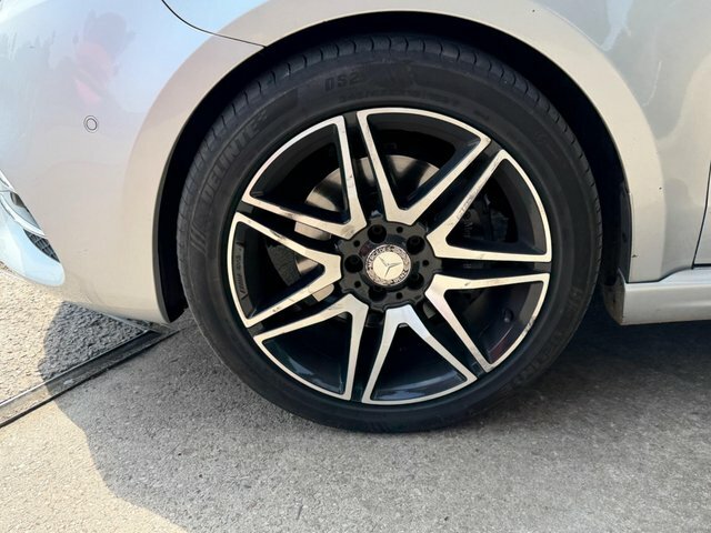 Mercedes-Benz V Class 2017 2.2 V220d Amg Line G-tronic Euro 6 Ss Silver #6