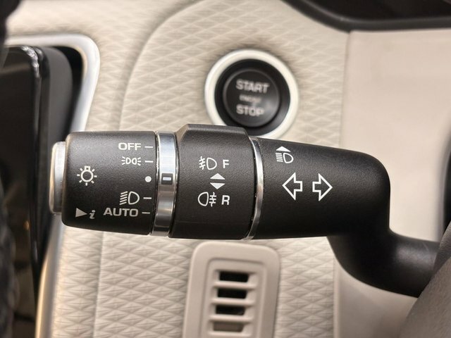 Land Rover Range Rover Velar R-dynamic Se White #14