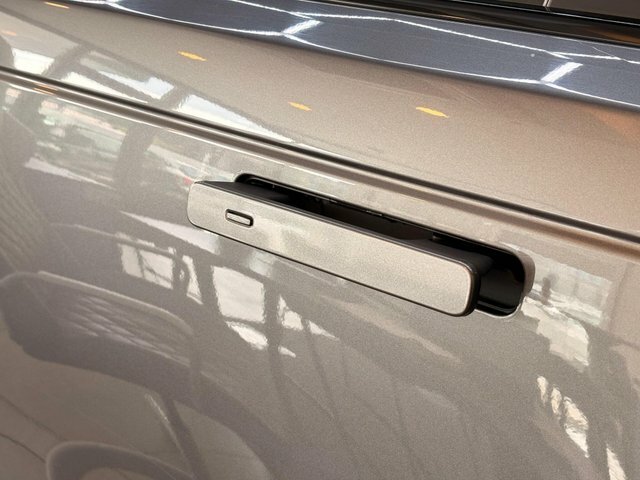 Land Rover Range Rover Velar R-dynamic Se White #61