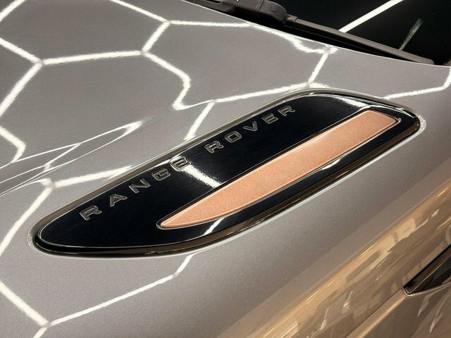 Land Rover Range Rover Velar R-dynamic Se White #59
