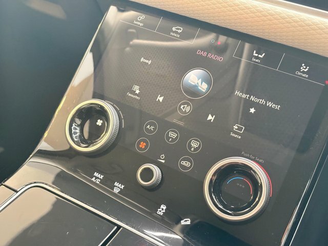 Land Rover Range Rover Velar R-dynamic Se White #43