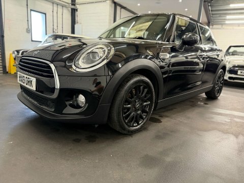 Mini Hatch 1.5 Cooper Classic WN19ORK Black #2