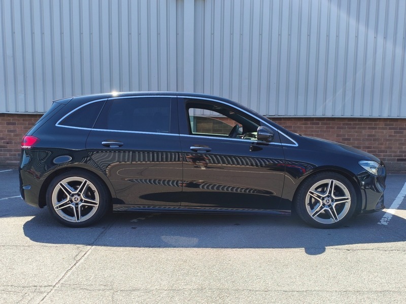 Mercedes-Benz B Class B200d Black #3