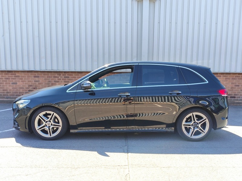 Mercedes-Benz B Class B200d Black #2