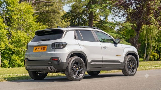 Jeep Avenger 1.2 E-hybrid The North Face Suv Hybrid SN26DBY Grey #2
