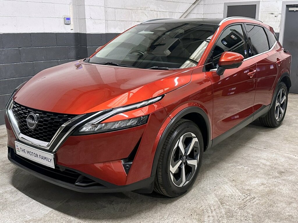 Nissan Qashqai 1.3 Dig-t Mh N-connecta Red #4
