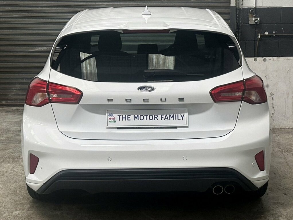 Ford Focus 1.0 Ecoboost 125 St-line White #6