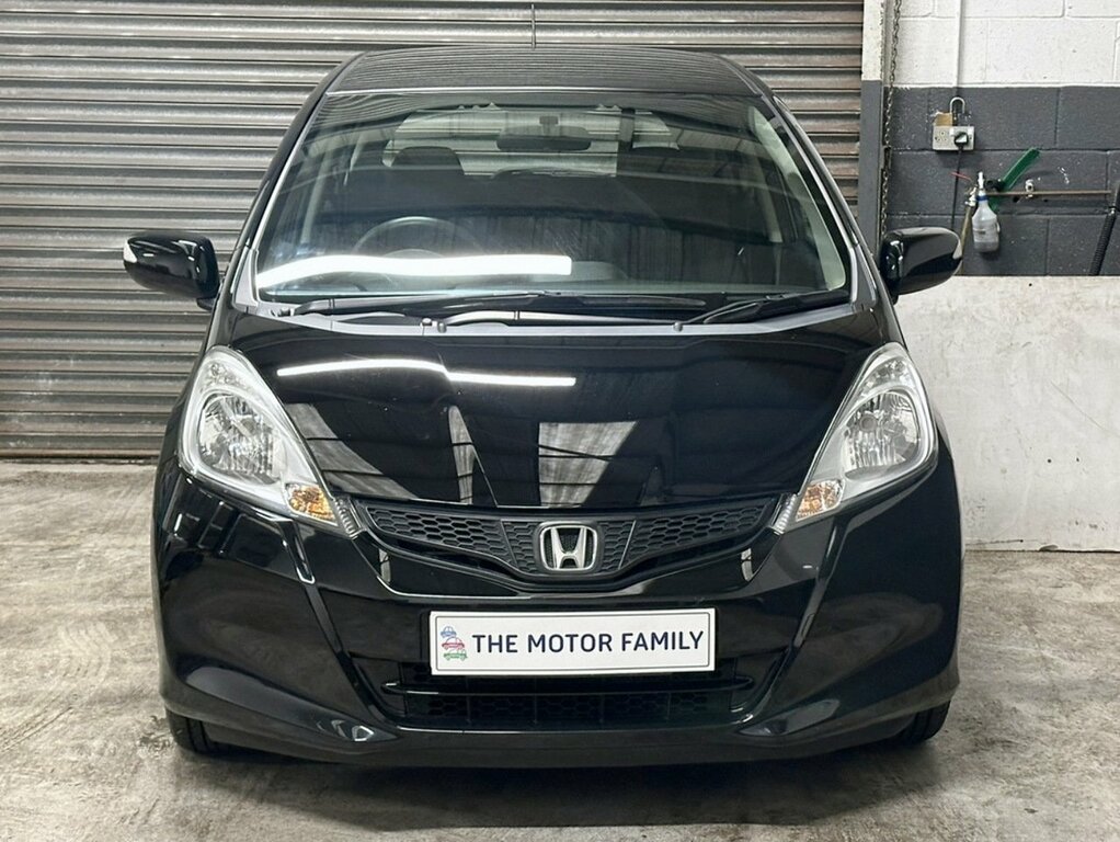Honda Jazz 1.4 I-vtec Es Cvt Black #2