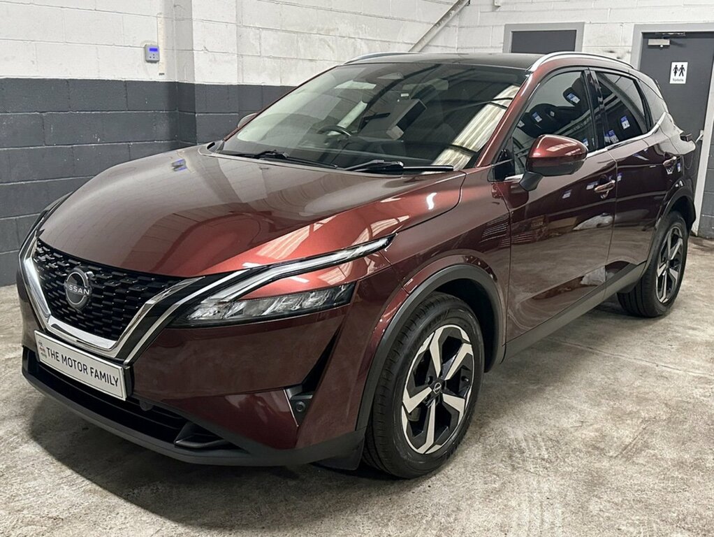 Nissan Qashqai 1.3 Dig-t Mh 158 N-connecta Glass Rf Xtronic Red #4