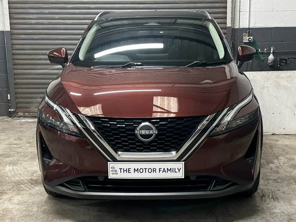Nissan Qashqai 1.3 Dig-t Mh 158 N-connecta Glass Rf Xtronic Red #3