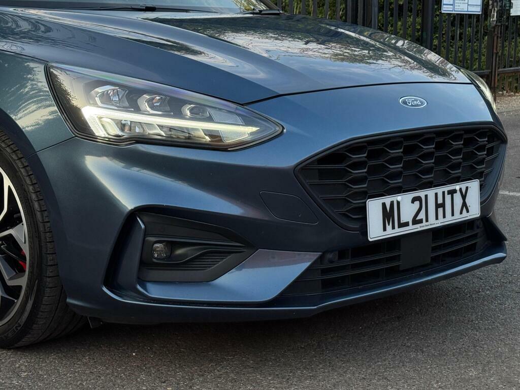 Ford Focus Estate 1.5 Ecoblue 120 St-line X Black #16