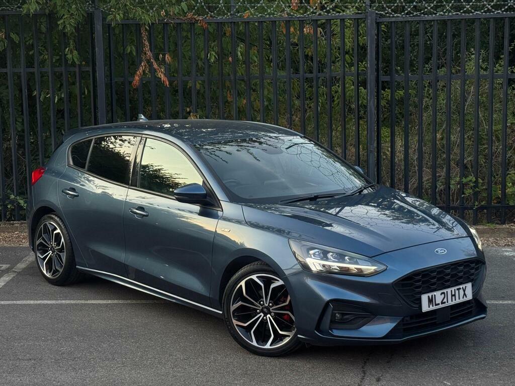 Ford Focus Estate 1.5 Ecoblue 120 St-line X Black #4
